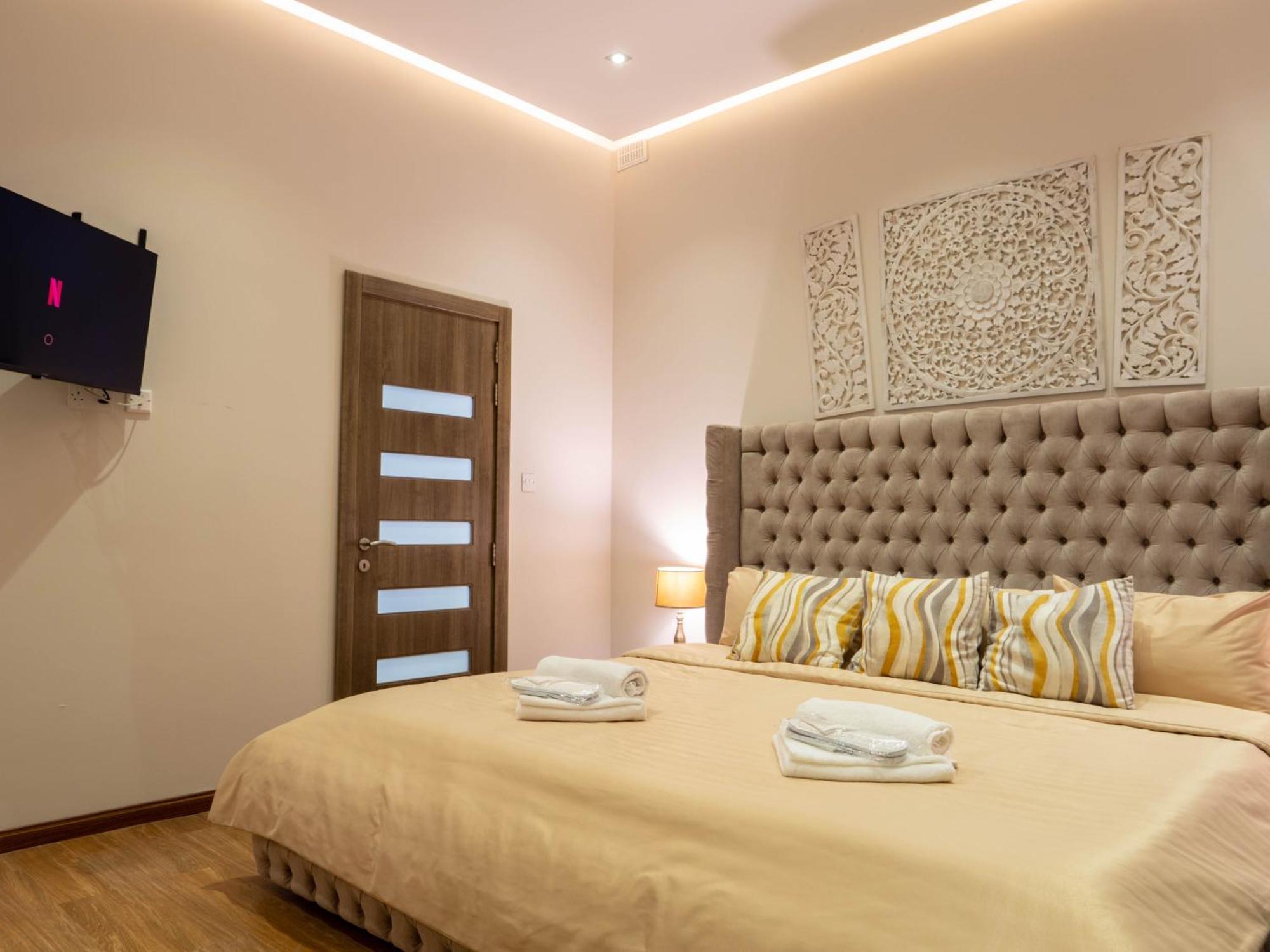 Villa Gaia - Sunset Views, Indoor Heated Pool, Sauna And Games Room Mellieha Exterior photo