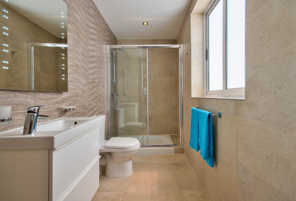 Villa Gaia - Sunset Views, Indoor Heated Pool, Sauna And Games Room Mellieha Exterior photo